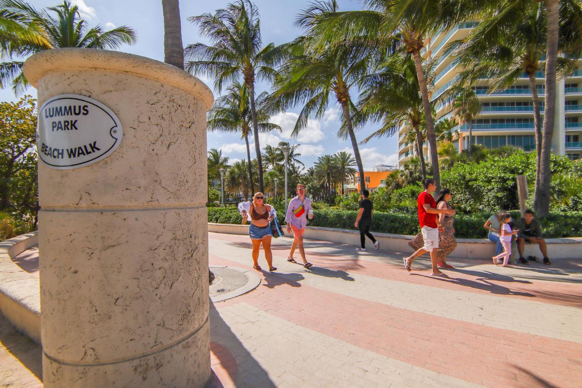 Beachy 1 B/R, W/2 Queen Beds, On Ocean Drive Beach Miami Beach Dış mekan fotoğraf