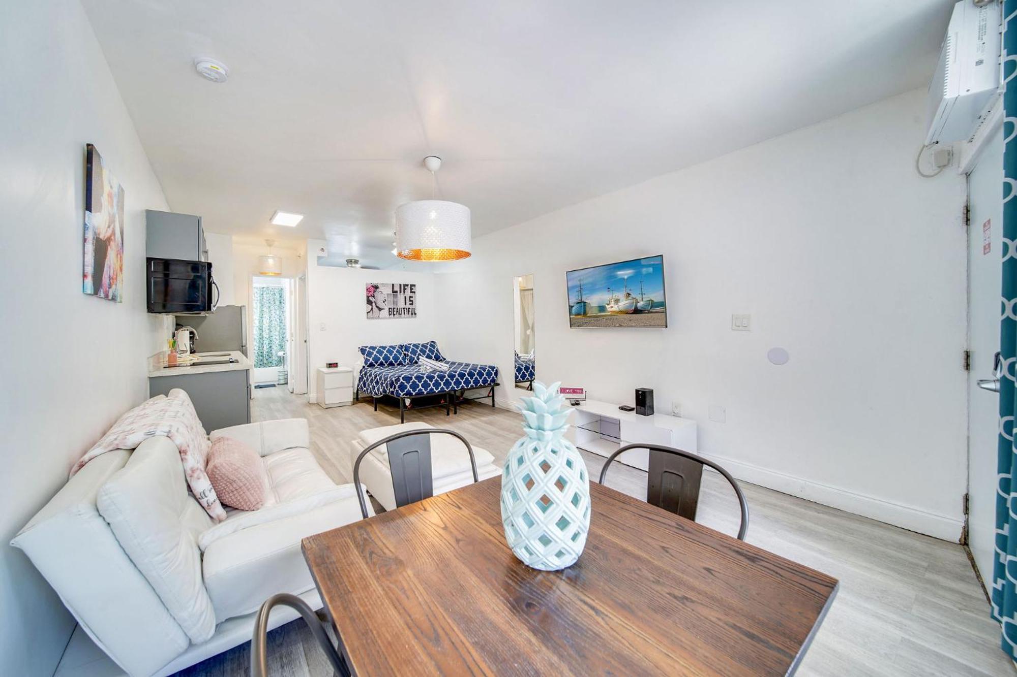 Beachy 1 B/R, W/2 Queen Beds, On Ocean Drive Beach Miami Beach Dış mekan fotoğraf