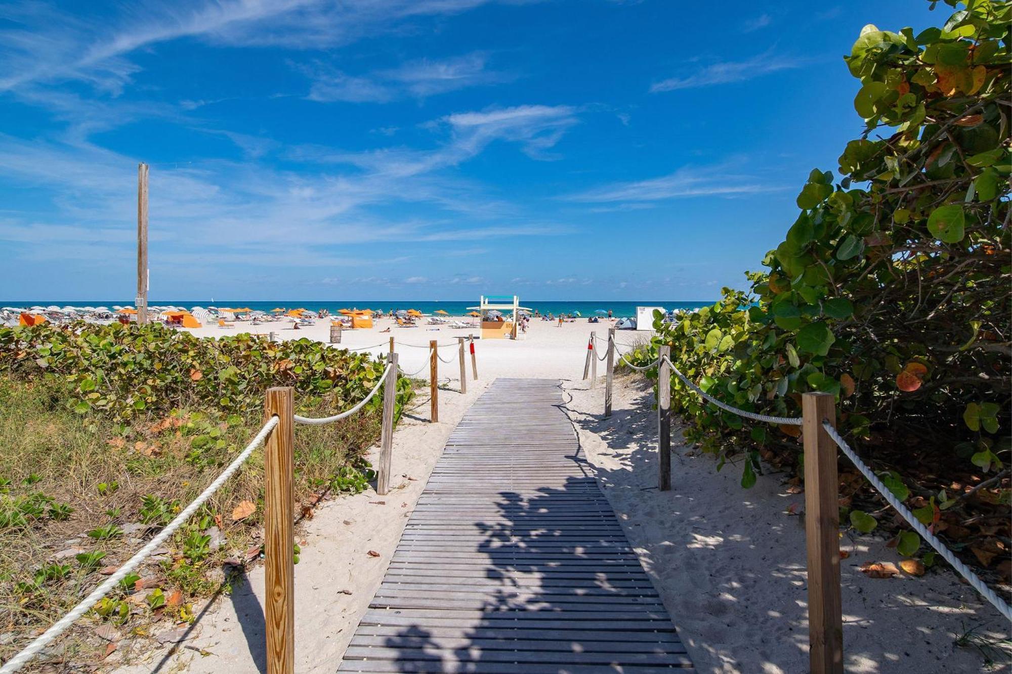 Beachy 1 B/R, W/2 Queen Beds, On Ocean Drive Beach Miami Beach Dış mekan fotoğraf